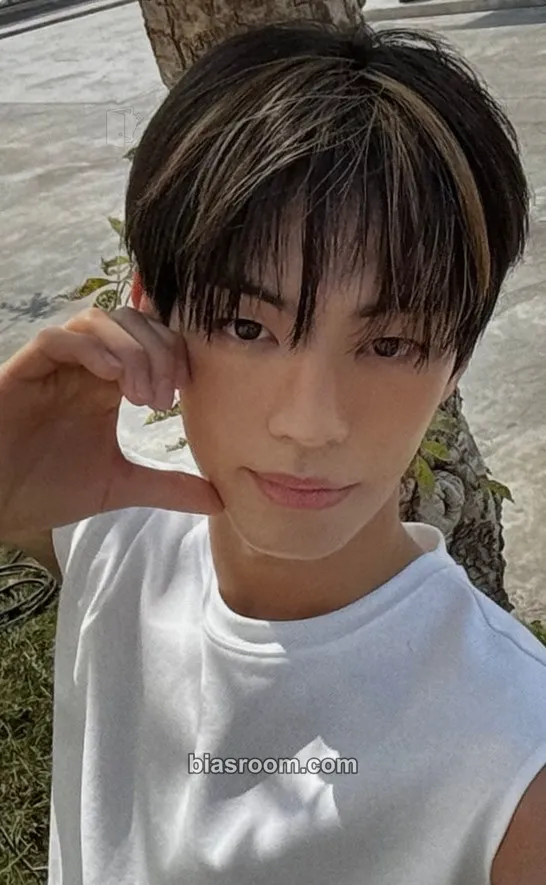 Dohoon SUMMER BEAT! Photocard - TWS - TWS K-pop photocard
