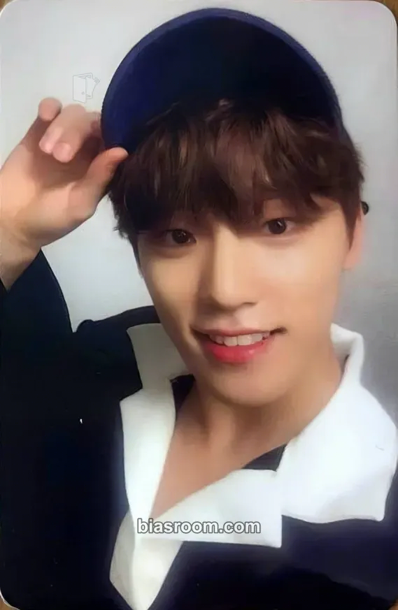 Dino DIRECTOR'S CUT Photocard - SEVENTEEN - SEVENTEEN K-pop photocard