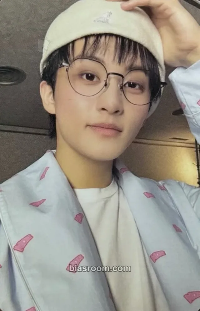 NCT DREAM - Mark  - Go Back to the Future Album apple music pob
