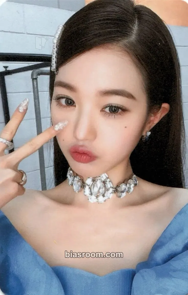 Wonyoung LOVE DIVE Photocard - IVE - IVE K-pop photocard