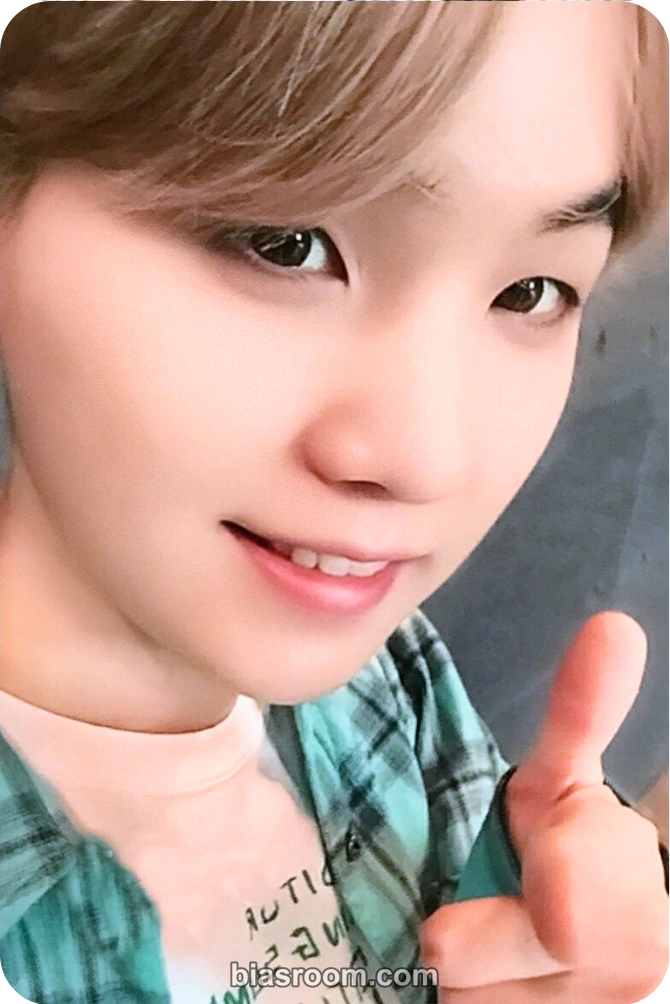 SUGA Lights / Boy With Luv Photocard - BTS - BTS K-pop photocard