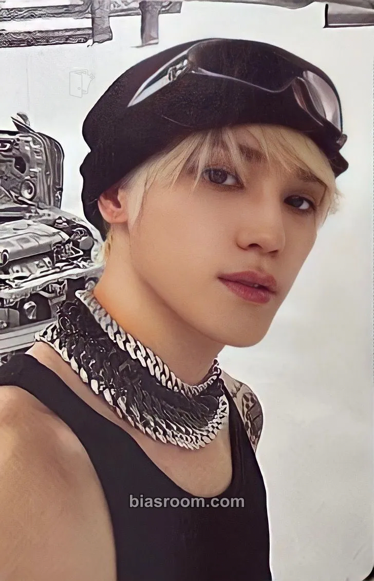 Taeyong 2 Baddies Photocard - NCT 127 - NCT 127 K-pop photocard