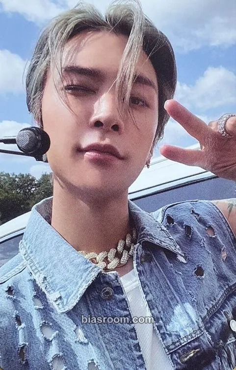Johnny 2 Baddies Photocard - NCT 127 - NCT 127 K-pop photocard