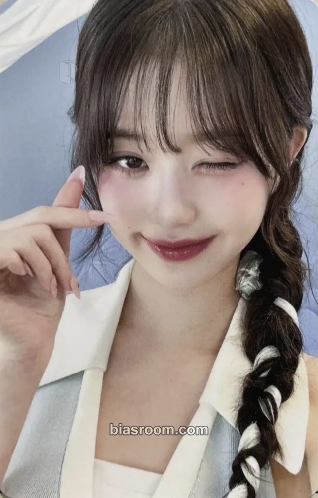 IVE - Wonyoung - ALIVE Album album photocard solo jacket version