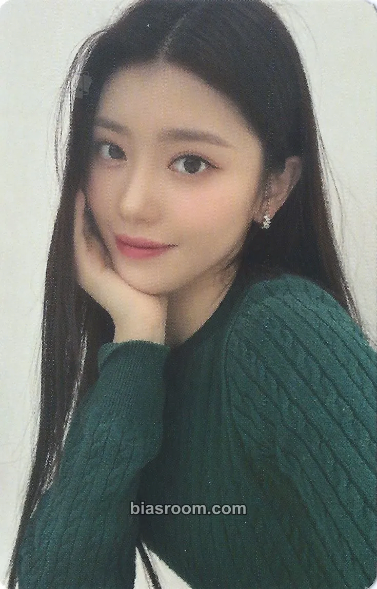 Xiaoting THE STAR Magazine, February 2022 Photocard - Kep1er - Kep1er K-pop photocard
