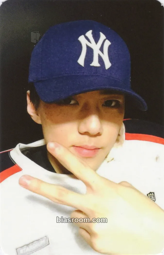 Sehun Love Me Right Photocard - EXO - EXO K-pop photocard