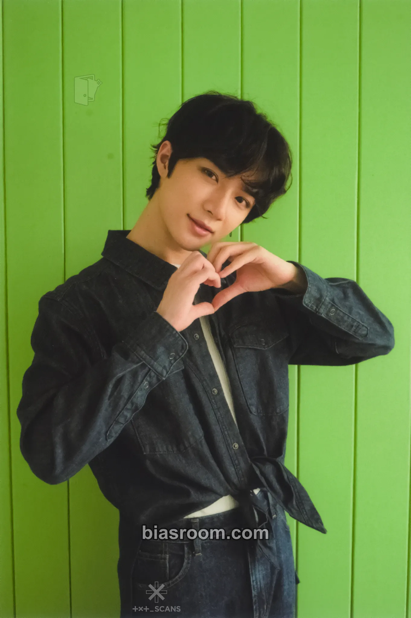 Beomgyu Minisode 1: Blue Hour Photocard - TOMORROW X TOGETHER - TOMORROW X TOGETHER K-pop photocard