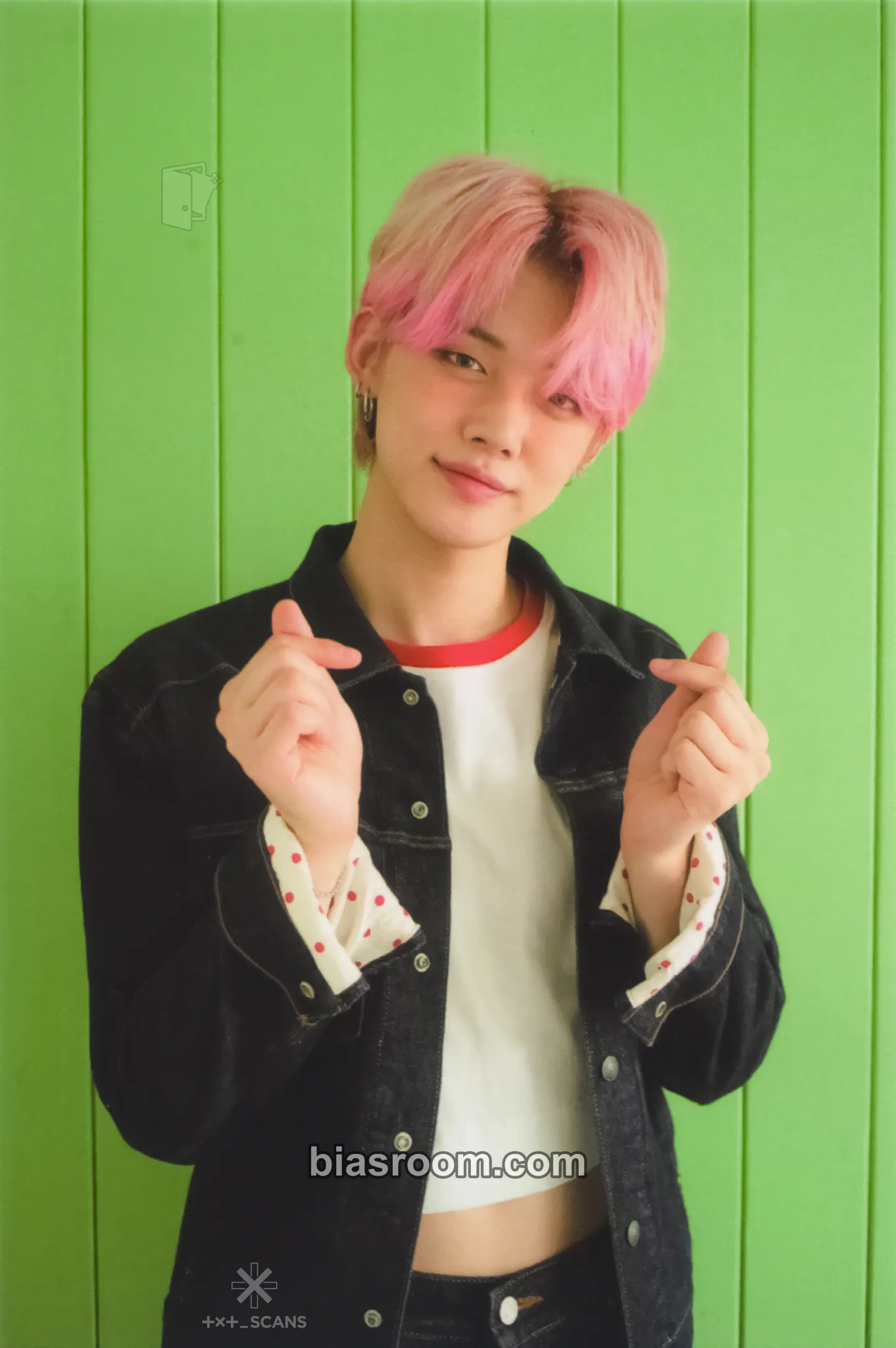 Yeonjun Minisode 1: Blue Hour Photocard - TOMORROW X TOGETHER - TOMORROW X TOGETHER K-pop photocard