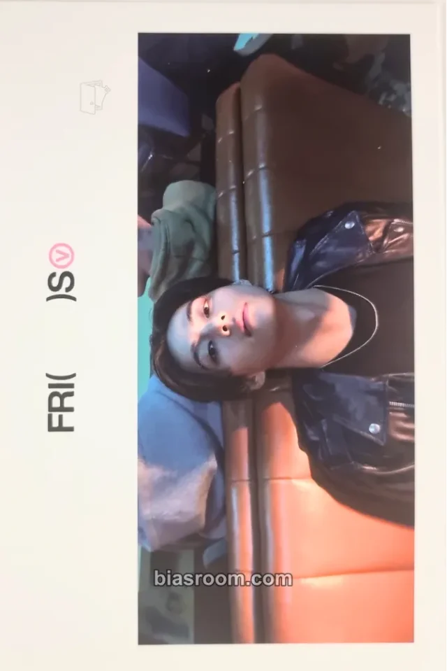 BTS - V - FRI(END)S Album merch postcard