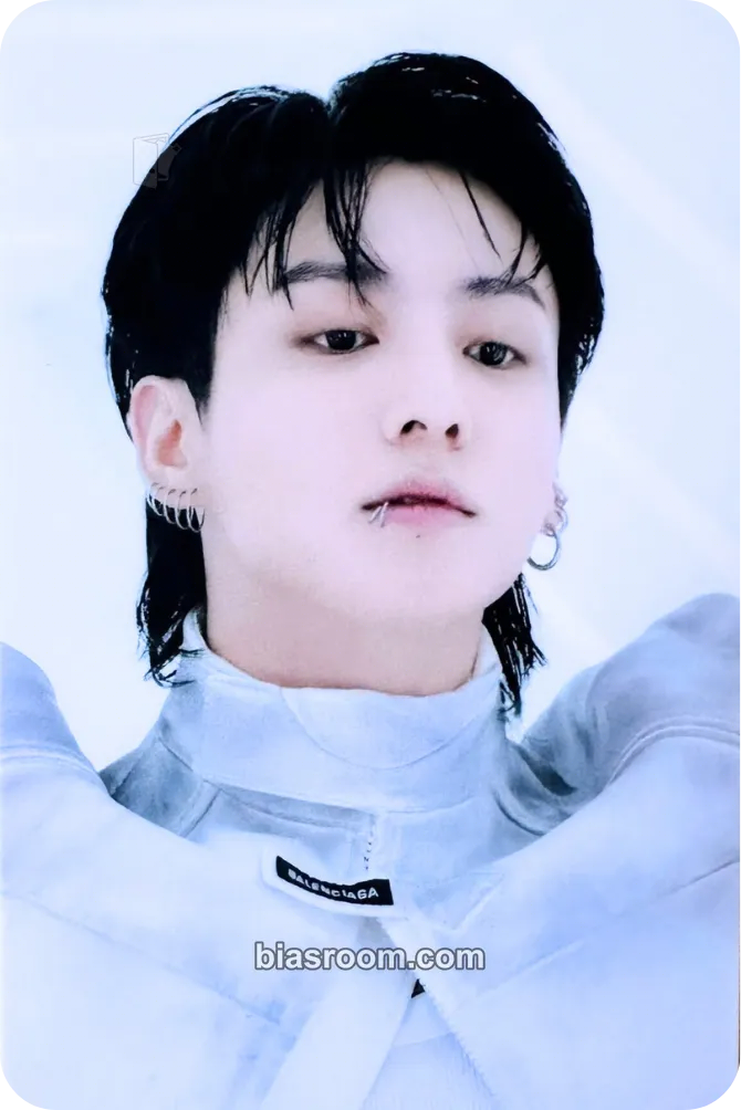 Jungkook GOLDEN: The Moments Photocard - BTS - BTS K-pop photocard
