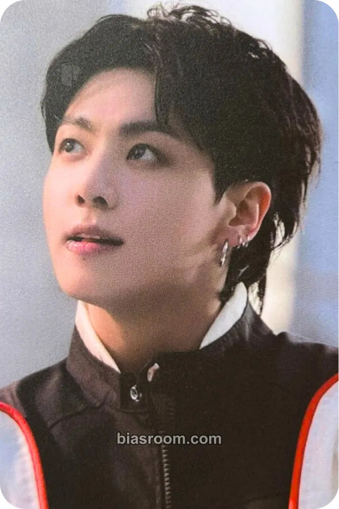 Jungkook GOLDEN: The Moments Photocard - BTS - BTS K-pop photocard