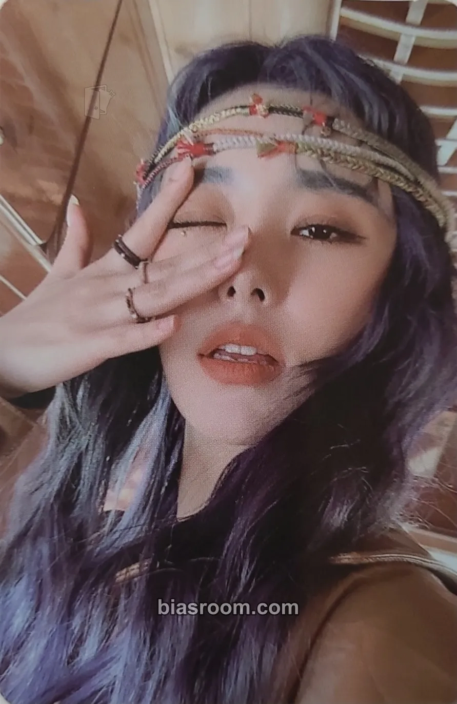 Wheein reality in BLACK Photocard - MAMAMOO - MAMAMOO K-pop photocard