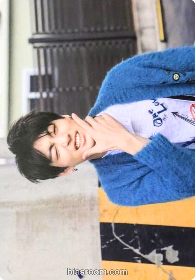 Jungkook The Most Beautiful Moment in Life Pt.2 Photocard - BTS - BTS K-pop photocard