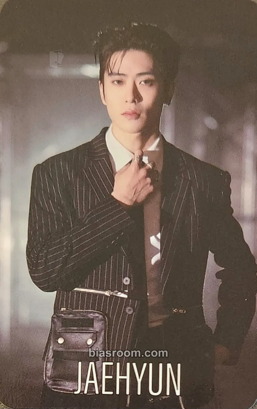 Jaehyun Loveholic Photocard - NCT 127 - NCT 127 K-pop photocard