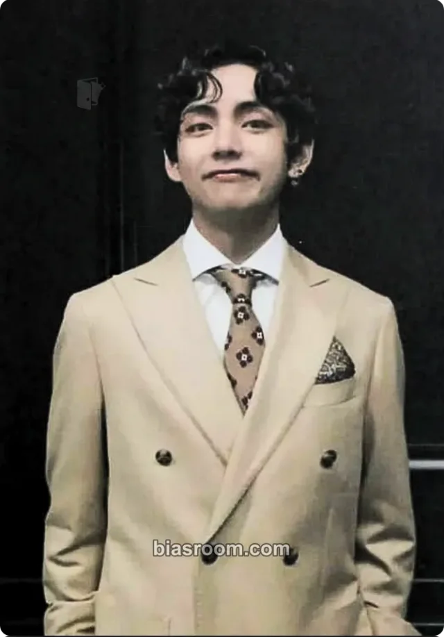 BTS - V - Map of the Soul: 7 Album broadcast gift