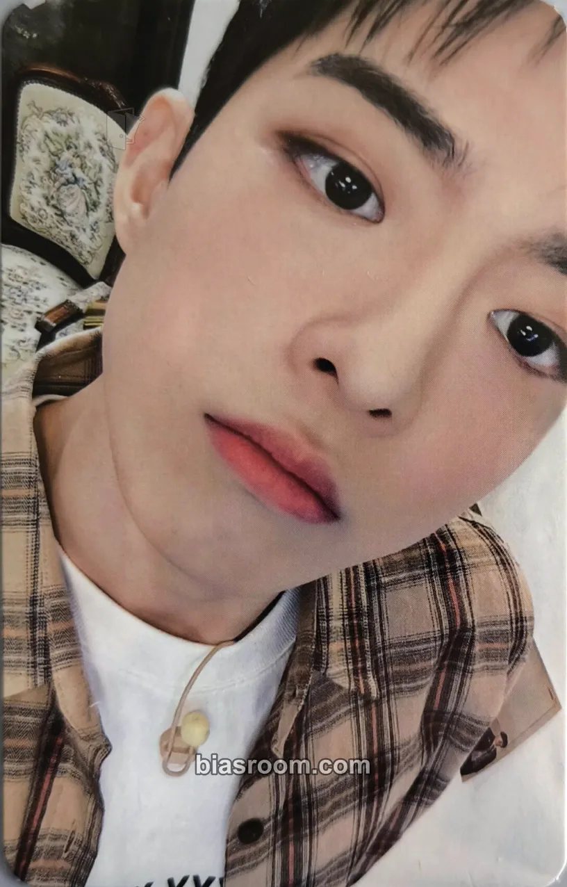 Subin Chronograph Fanmeeting Photocard - VICTON - VICTON K-pop photocard