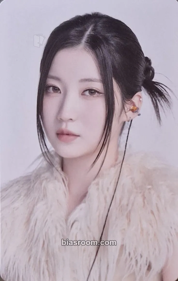 Asa BABYMONS7ER Photocard - BABYMONSTER - BABYMONSTER K-pop photocard