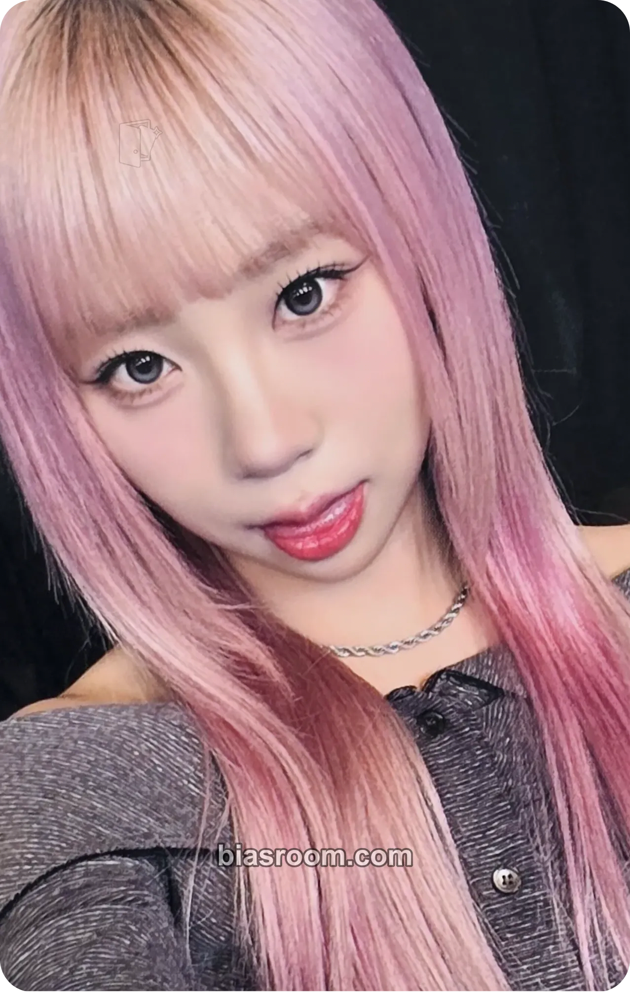 Dosie HEADWAY Photocard - PURPLE KISS - PURPLE KISS K-pop photocard