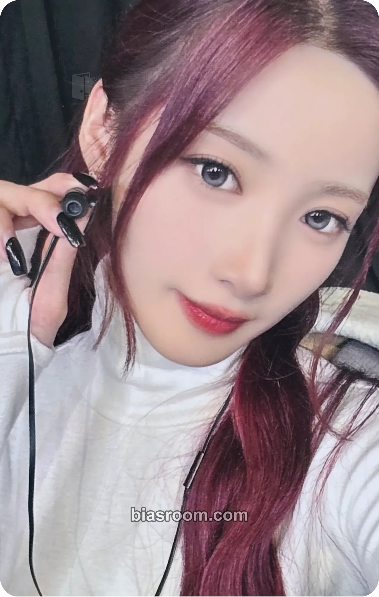 Yuki HEADWAY Photocard - PURPLE KISS - PURPLE KISS K-pop photocard
