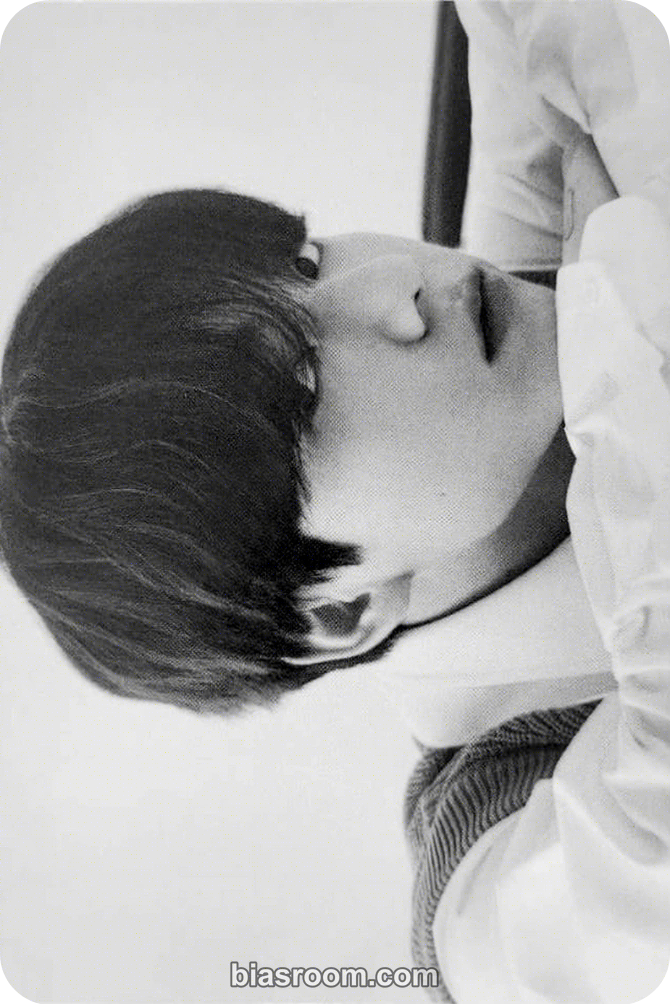 Jungkook MONOCHROME Photocard - BTS - BTS K-pop photocard