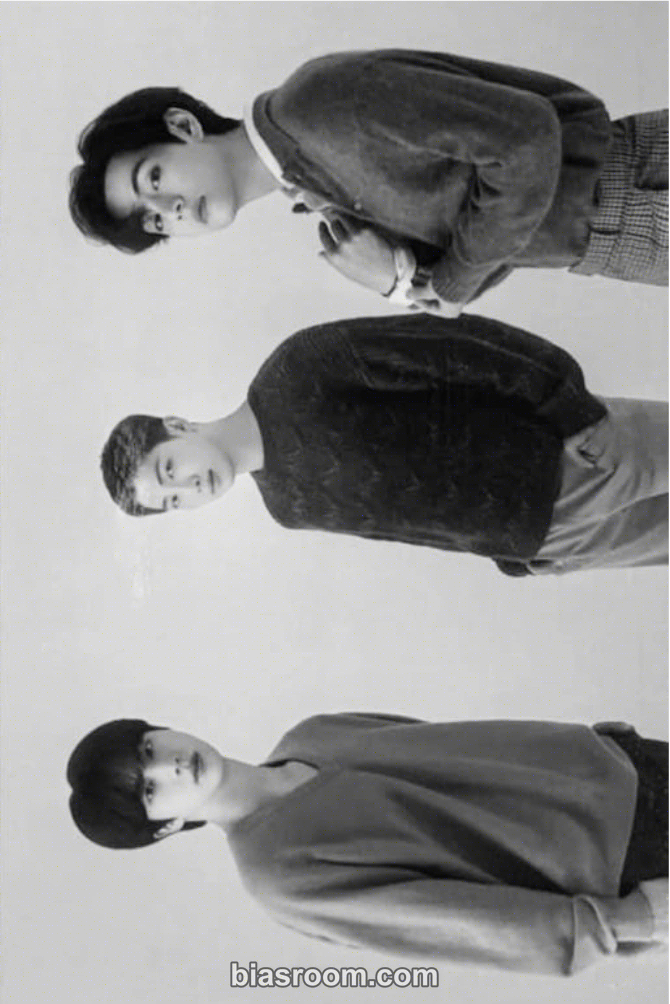 MONOCHROME Photocard - BTS - BTS K-pop photocard