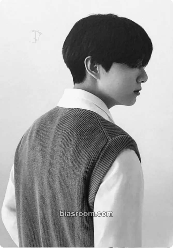 Jungkook MONOCHROME Photocard - BTS - BTS K-pop photocard