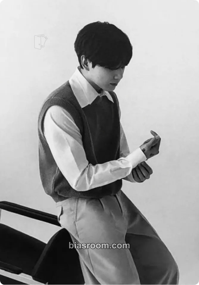 Jungkook MONOCHROME Photocard - BTS - BTS K-pop photocard