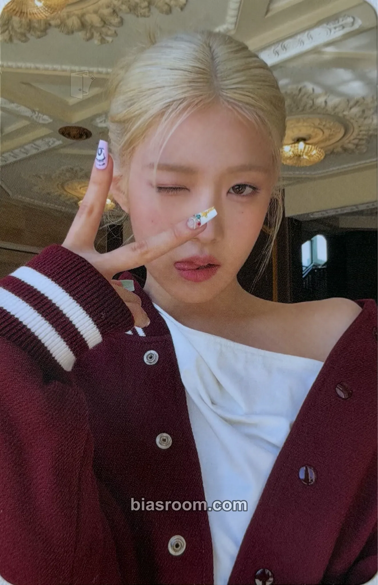 Yoon Jiyoon N/a Photocard - izna - izna K-pop photocard