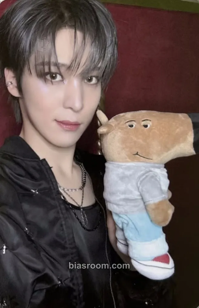 Yunho GOLDEN HOUR : Part.3 Photocard - ATEEZ - ATEEZ K-pop photocard