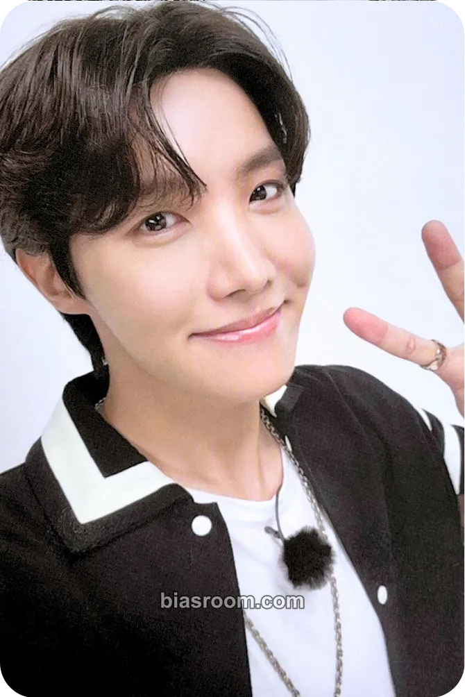 j-hope Run BTS Poly Photocard - BTS - BTS K-pop photocard
