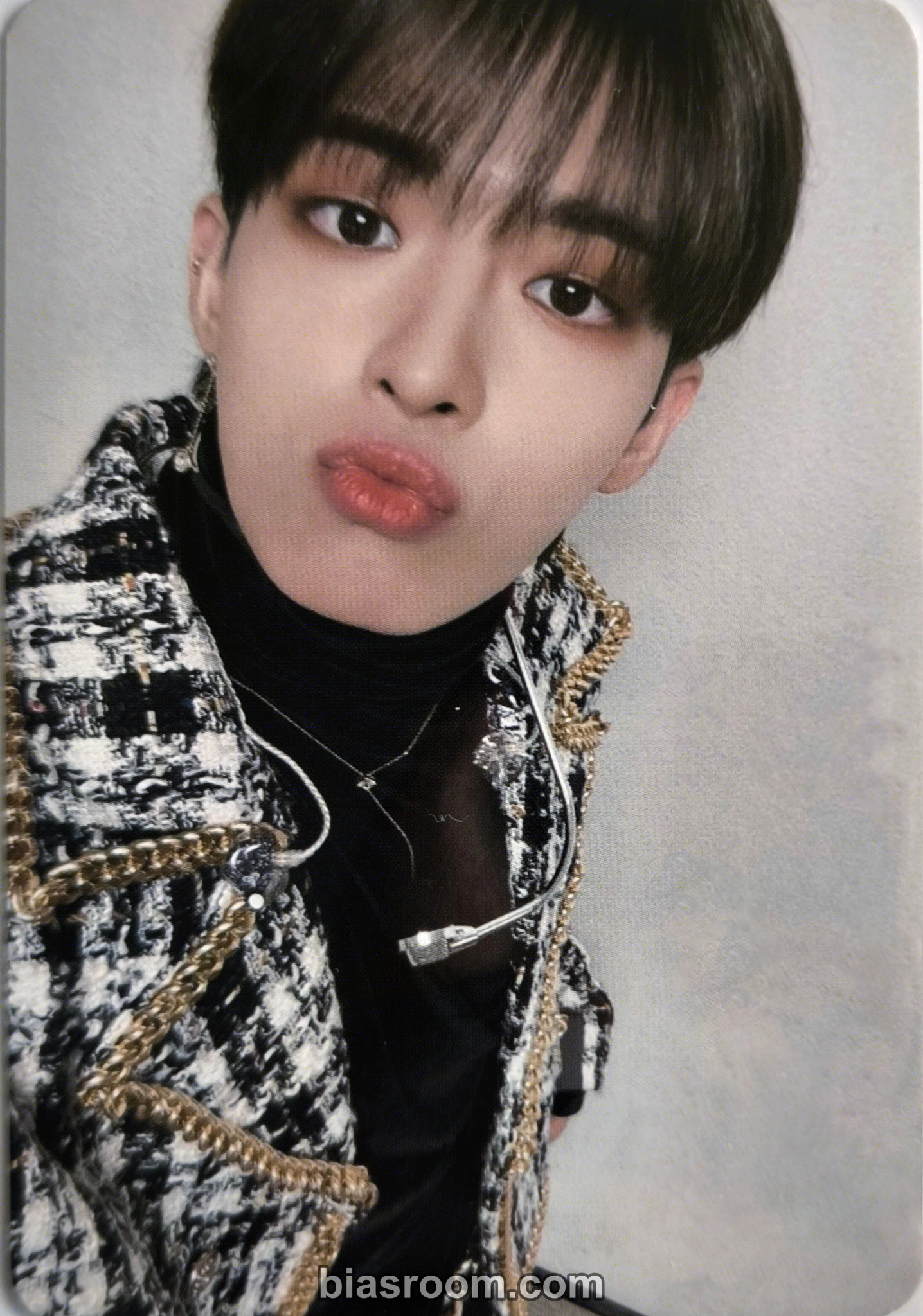 Subin ALICE JAPAN Anniversary (1st, 2nd) Photocard - VICTON - VICTON K-pop photocard