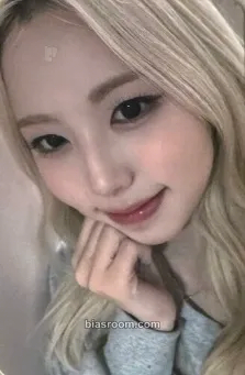 Ireh HEADWAY Photocard - PURPLE KISS - PURPLE KISS K-pop photocard