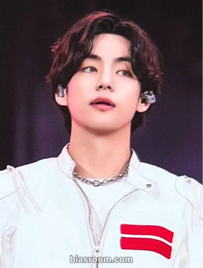 V Permission To Dance On Stage - Seoul Photocard - BTS - BTS K-pop photocard