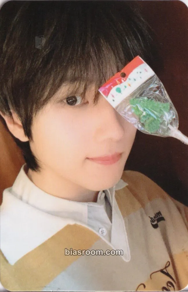 Jisung Pink Christmas 2023 Photocard - NCT - NCT K-pop photocard