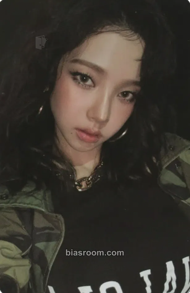 Karina Whiplash Photocard - aespa - aespa K-pop photocard