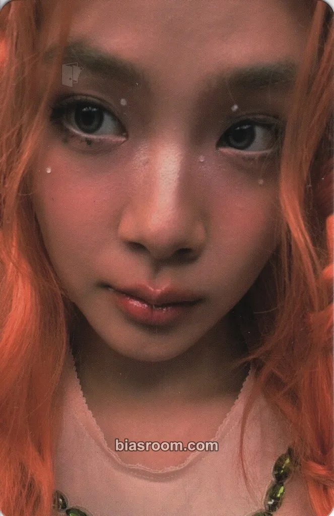BIBI 1st Fanclub “POOKIE” Photocard - BIBI K-pop photocard