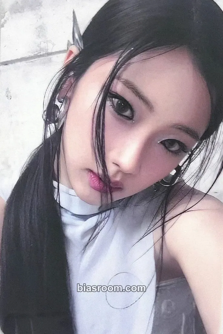 Ruka DRIP Photocard - BABYMONSTER - BABYMONSTER K-pop photocard