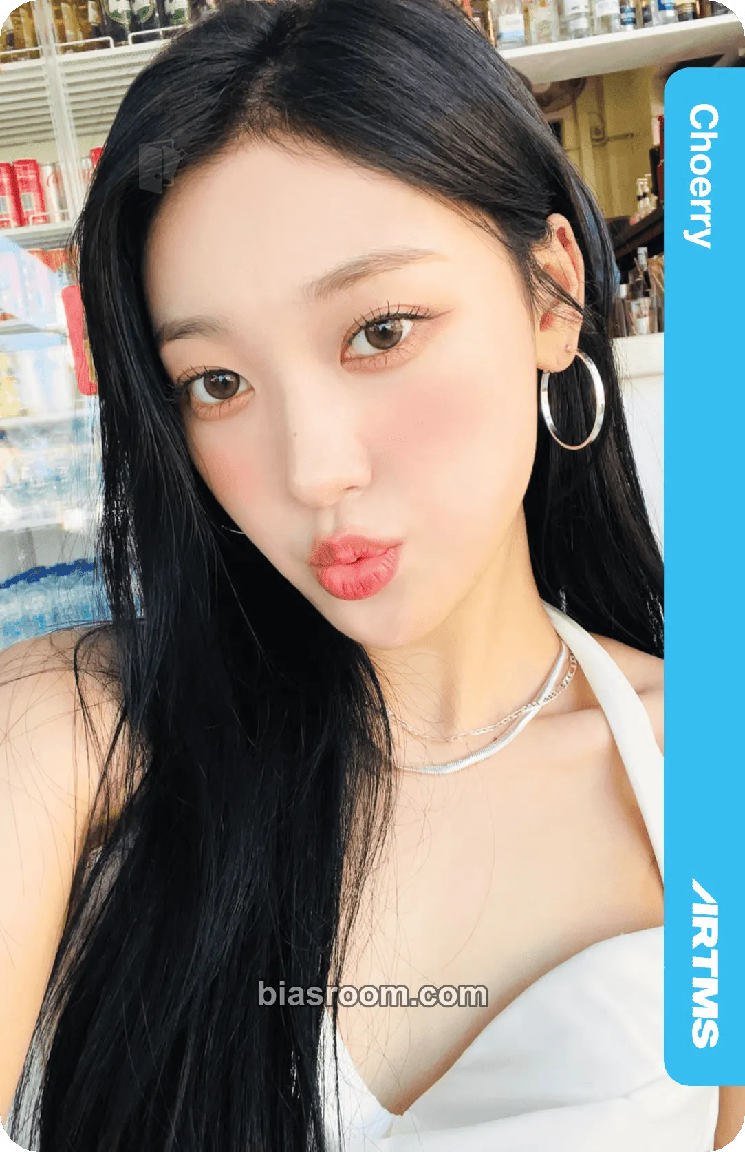 Choerry 2024 Season's Greetings: Shoot for the Moon Photocard - ARTMS - ARTMS K-pop photocard