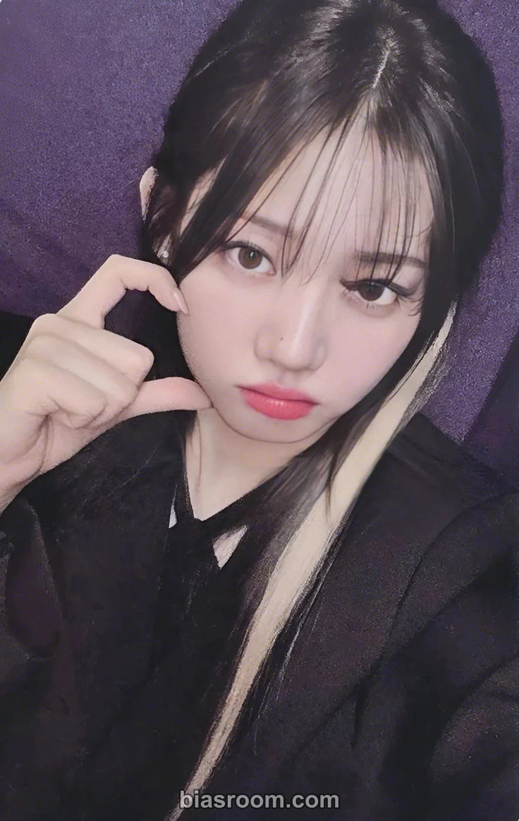 Rora DRIP Photocard - BABYMONSTER - BABYMONSTER K-pop photocard