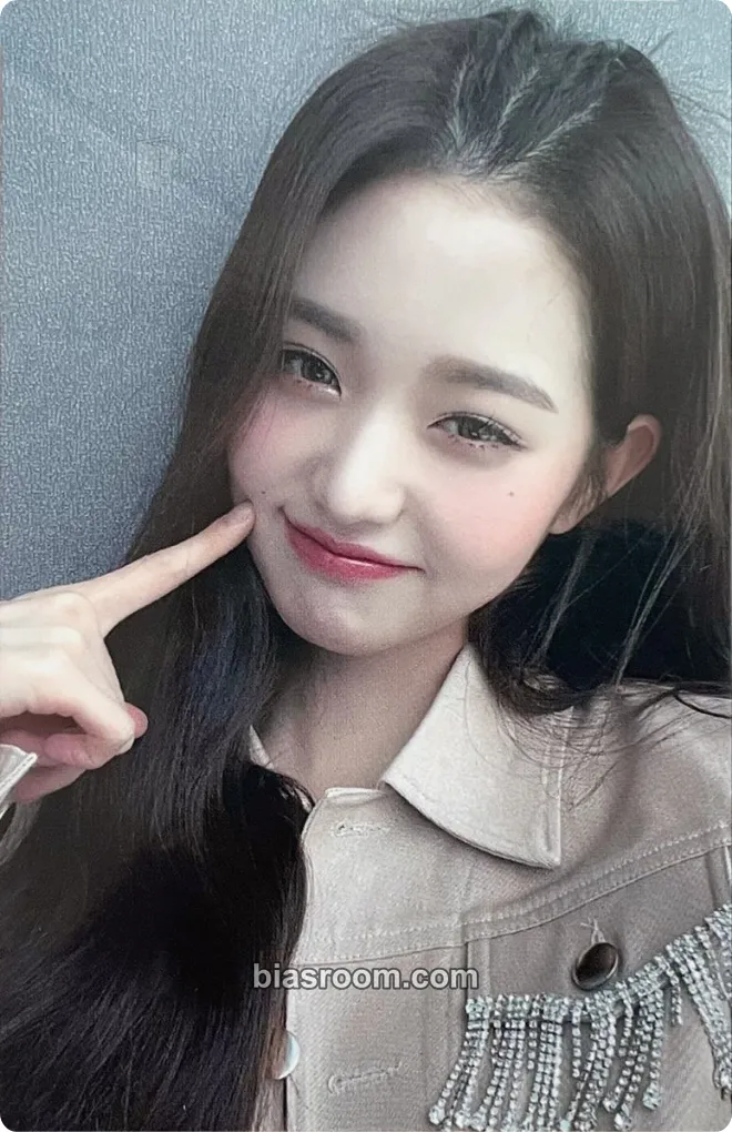 Wonyoung LOVE DIVE Photocard - IVE - IVE K-pop photocard