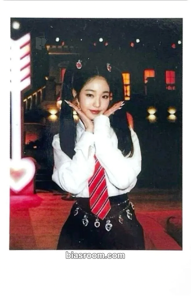 Wonyoung LOVE DIVE Photocard - IVE - IVE K-pop photocard