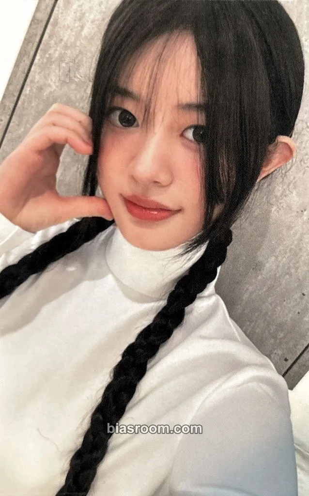 Minju SUPER REAL ME Photocard - ILLIT - ILLIT K-pop photocard