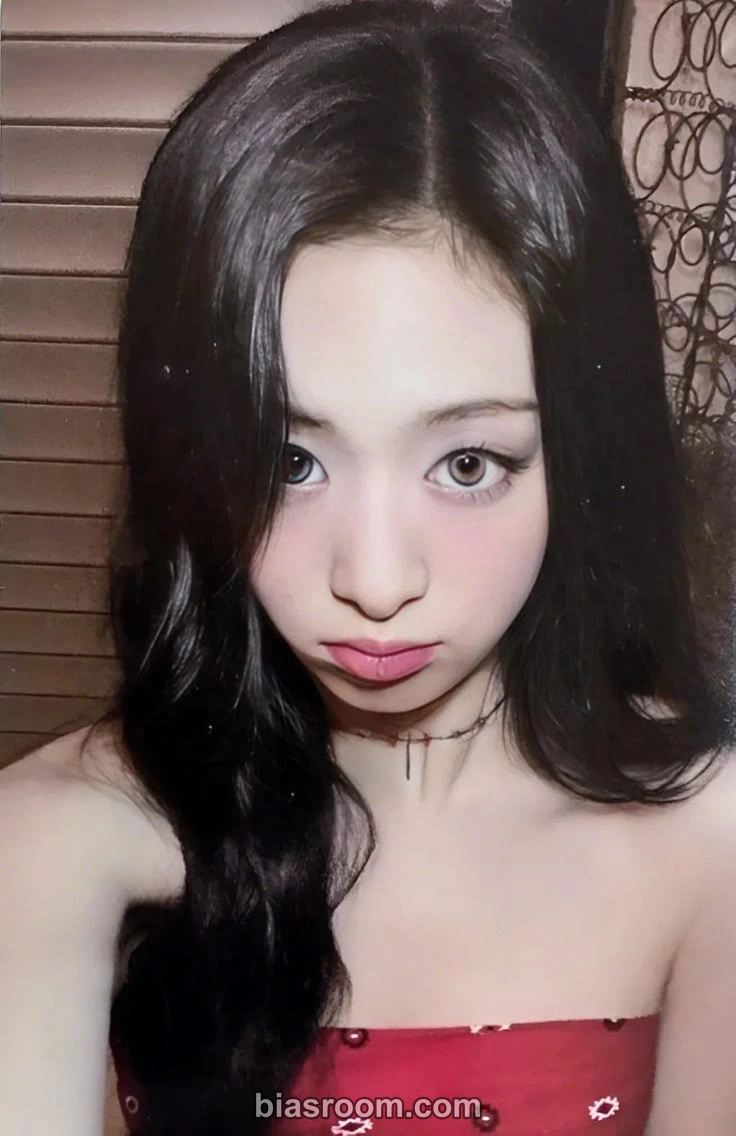 Ahyeon DRIP Photocard - BABYMONSTER - BABYMONSTER K-pop photocard