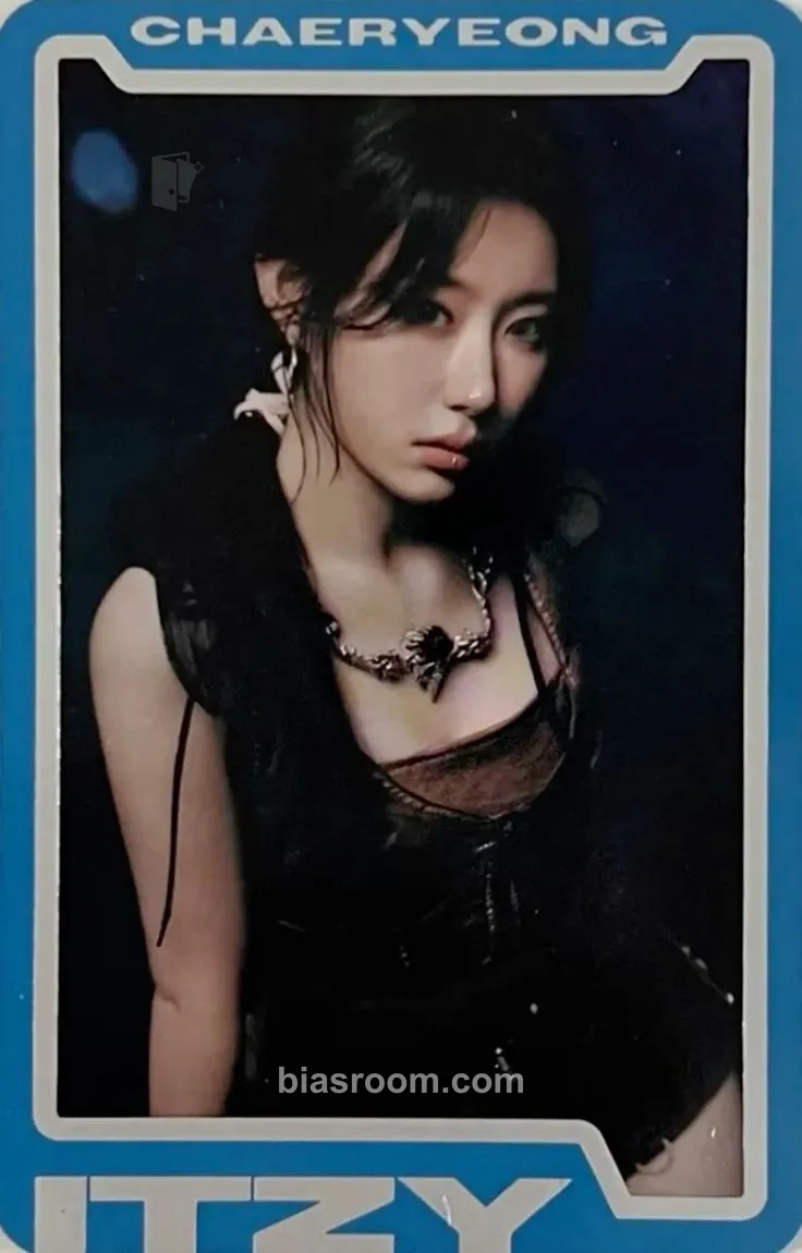Chaeryeong BORN TO BE Photocard - ITZY - ITZY K-pop photocard