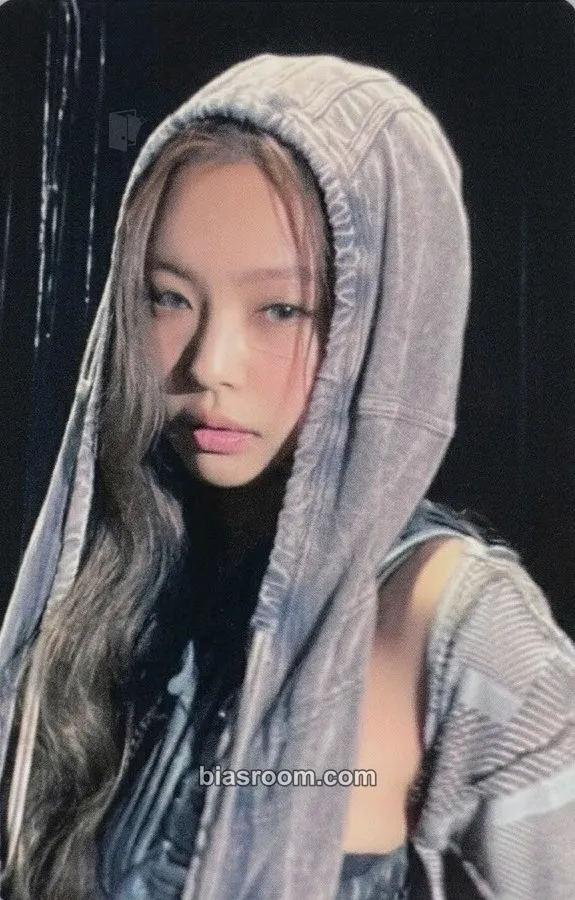 Jennie BORN PINK Photocard - BLACKPINK - BLACKPINK K-pop photocard