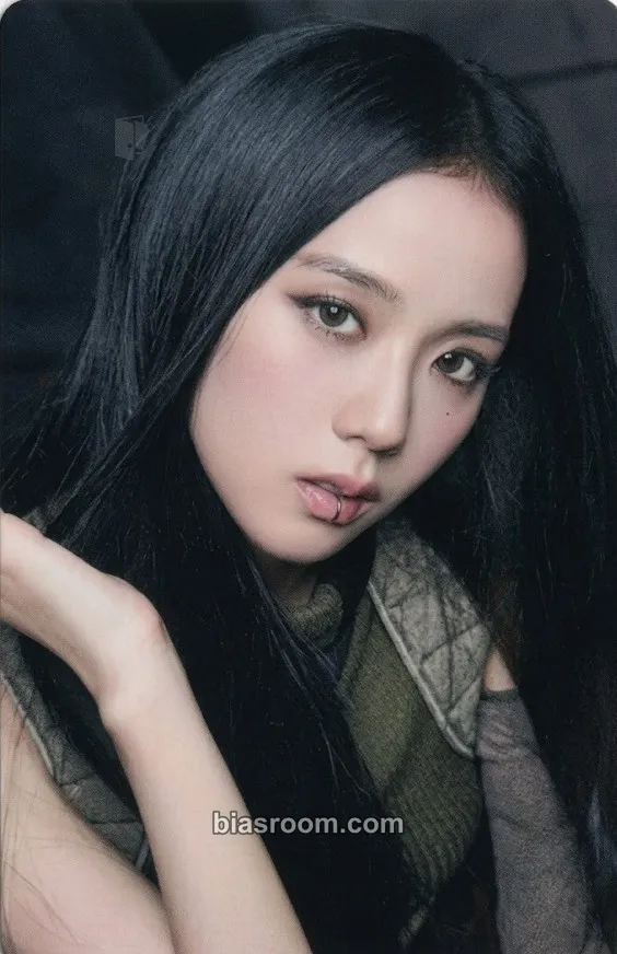 Jisoo BORN PINK Photocard - BLACKPINK - BLACKPINK K-pop photocard