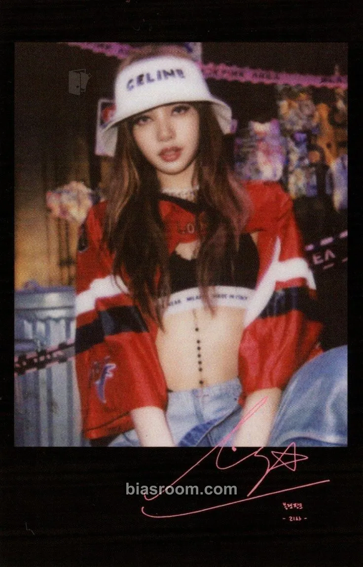 Lisa BORN PINK Photocard - BLACKPINK - BLACKPINK K-pop photocard