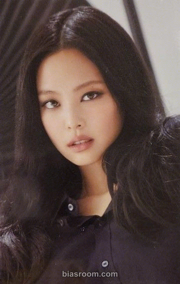 Jennie BORN PINK Photocard - BLACKPINK - BLACKPINK K-pop photocard