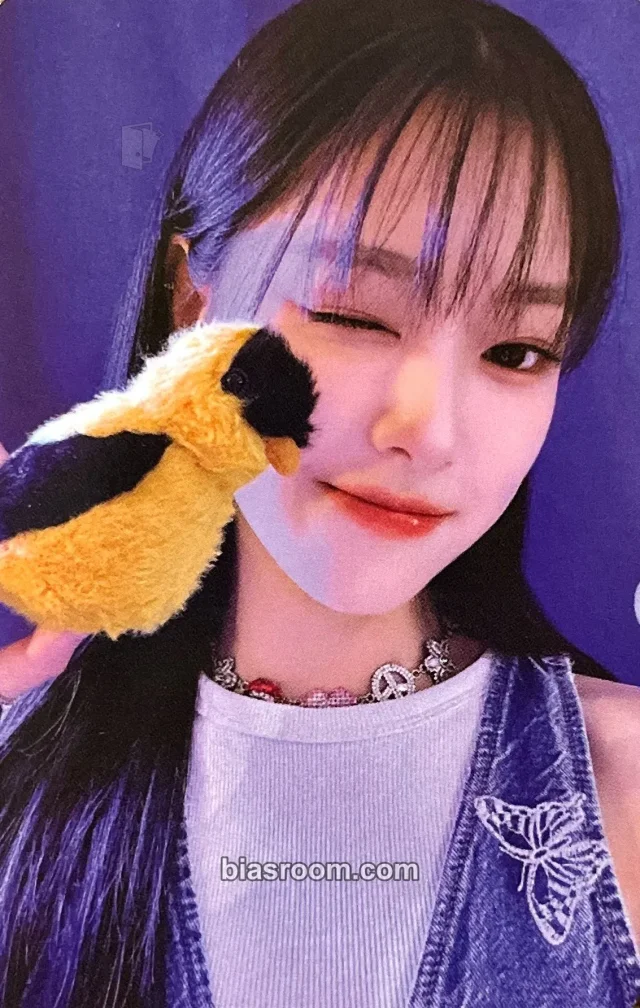 Loosemble - Hyunjin - [Loossemble] Album SarangHello Preorder Photocard