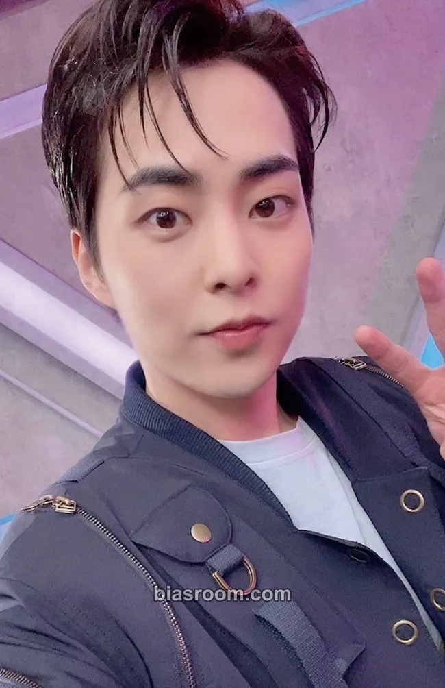 Xiumin Don't Fight the Feeling Photocard - EXO - EXO K-pop photocard
